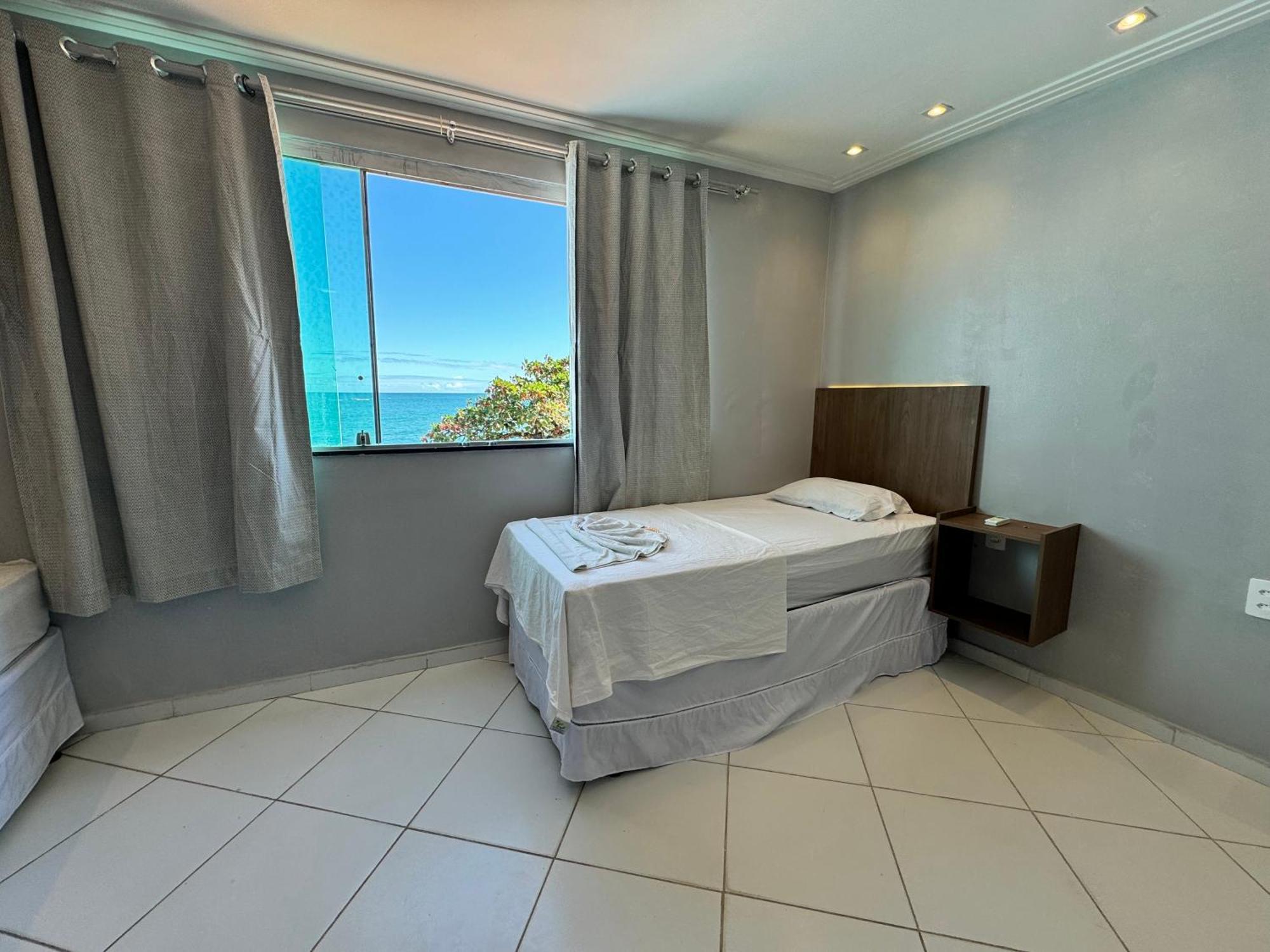 Luar De Itapua Hotel 2*